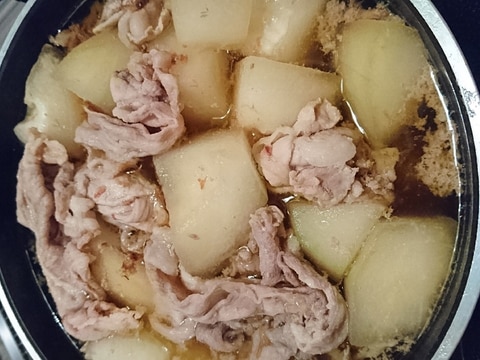 大量生産◎豚肉と冬瓜の煮物